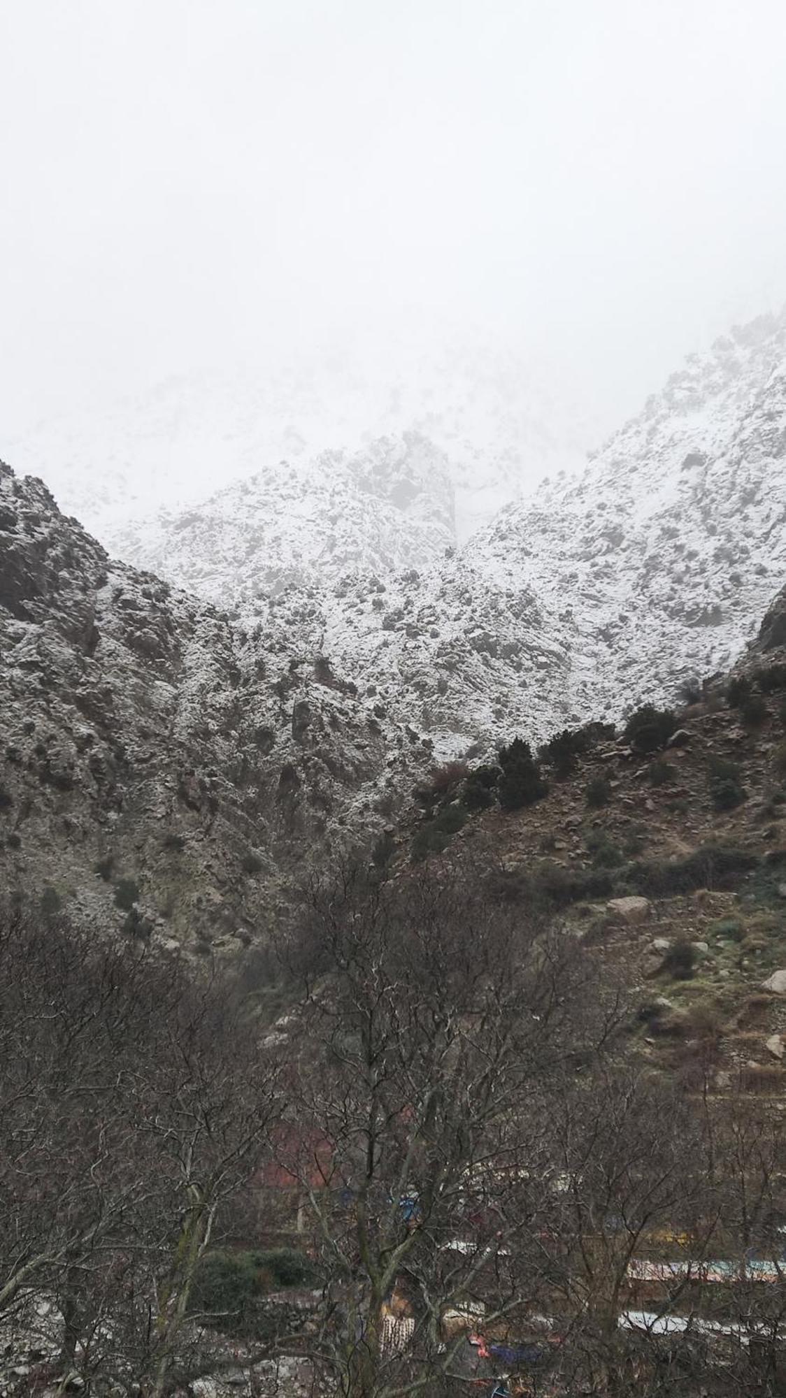 Auberge Gite De Jeunesse Les Cascades Setti Fatma Exteriör bild